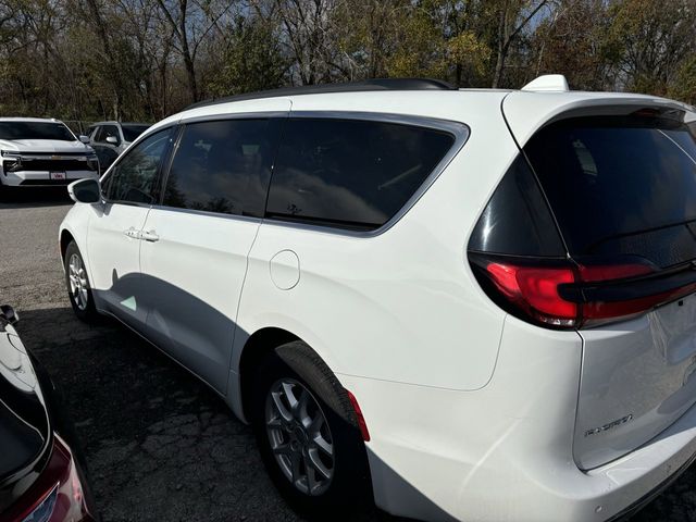 2022 Chrysler Pacifica Touring-L