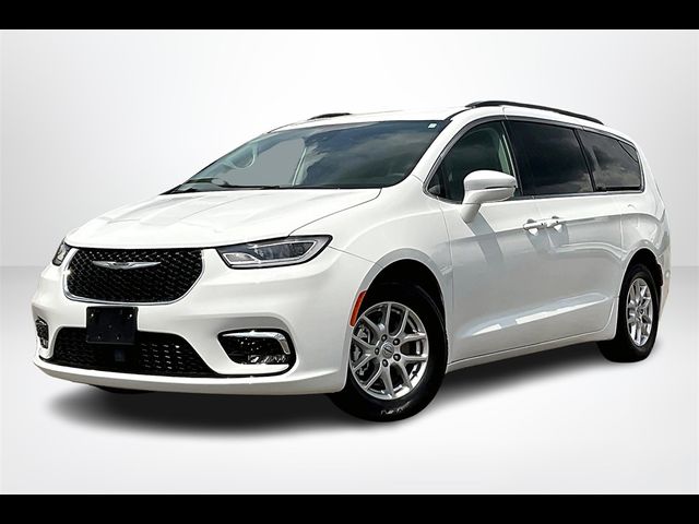 2022 Chrysler Pacifica Touring-L