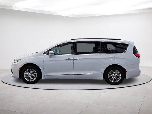 2022 Chrysler Pacifica Touring-L