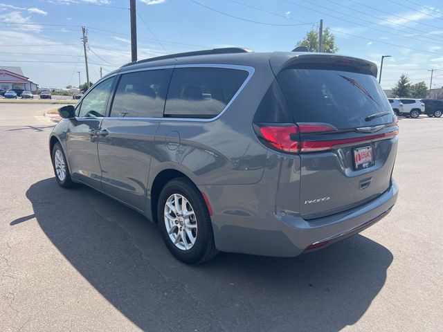 2022 Chrysler Pacifica Touring-L