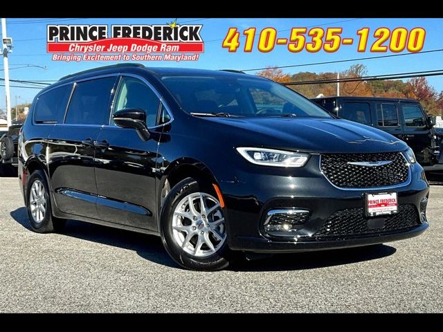 2022 Chrysler Pacifica Touring-L