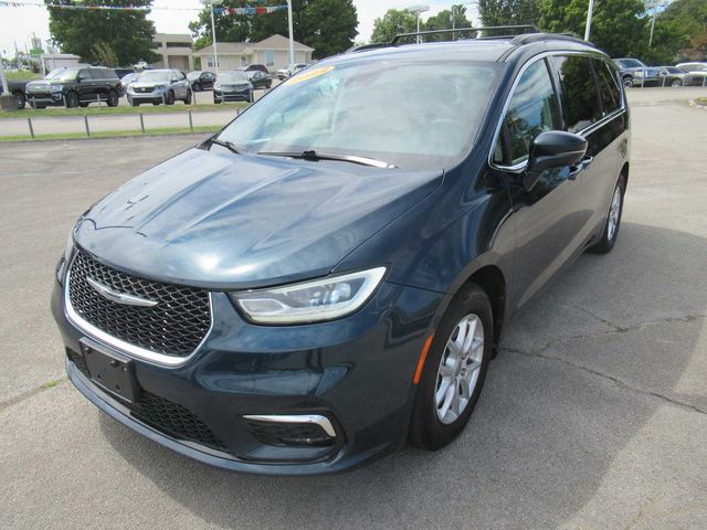 2022 Chrysler Pacifica Touring-L