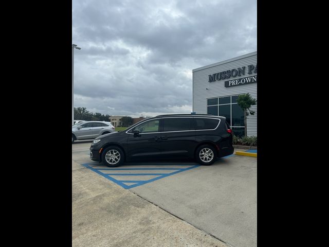 2022 Chrysler Pacifica Touring-L