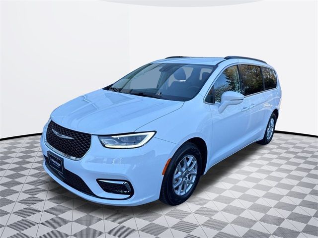 2022 Chrysler Pacifica Touring-L