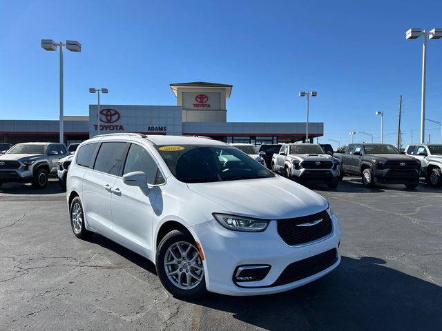 2022 Chrysler Pacifica Touring-L