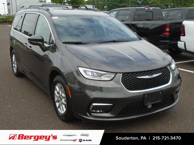 2022 Chrysler Pacifica Touring-L