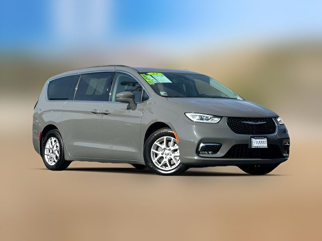 2022 Chrysler Pacifica Touring-L