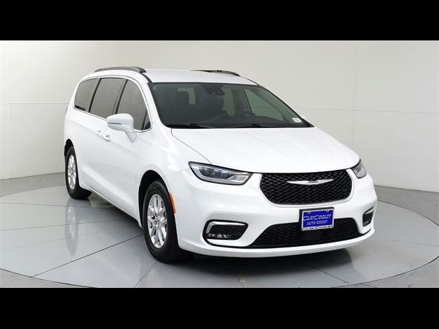 2022 Chrysler Pacifica Touring-L