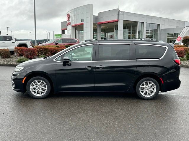 2022 Chrysler Pacifica Touring-L