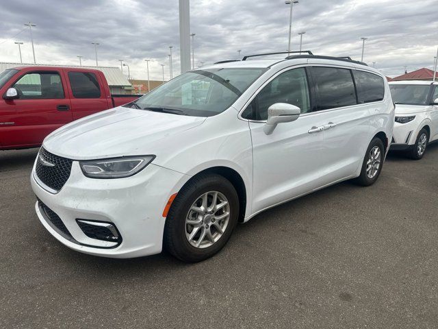 2022 Chrysler Pacifica Touring-L