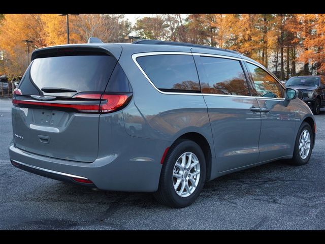 2022 Chrysler Pacifica Touring-L