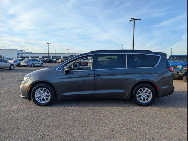 2022 Chrysler Pacifica Touring-L