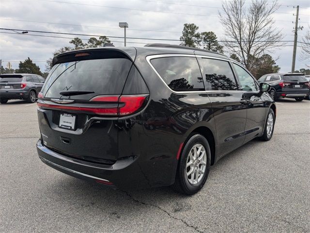 2022 Chrysler Pacifica Touring-L