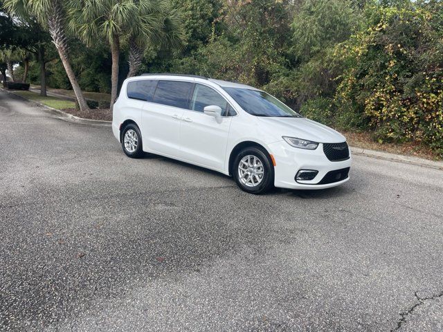 2022 Chrysler Pacifica Touring-L