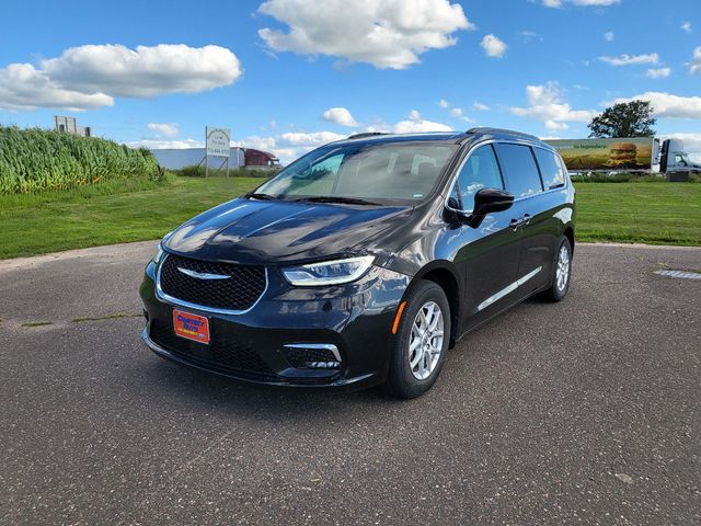 2022 Chrysler Pacifica Touring-L