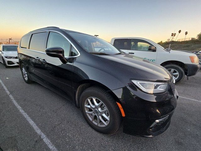 2022 Chrysler Pacifica Touring-L