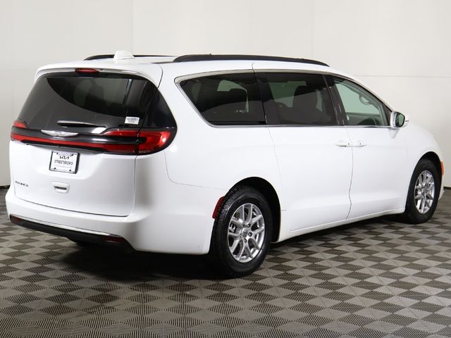 2022 Chrysler Pacifica Touring-L