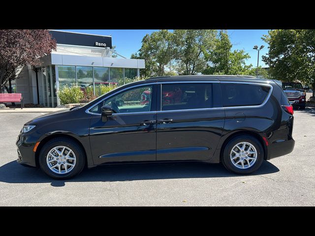 2022 Chrysler Pacifica Touring-L