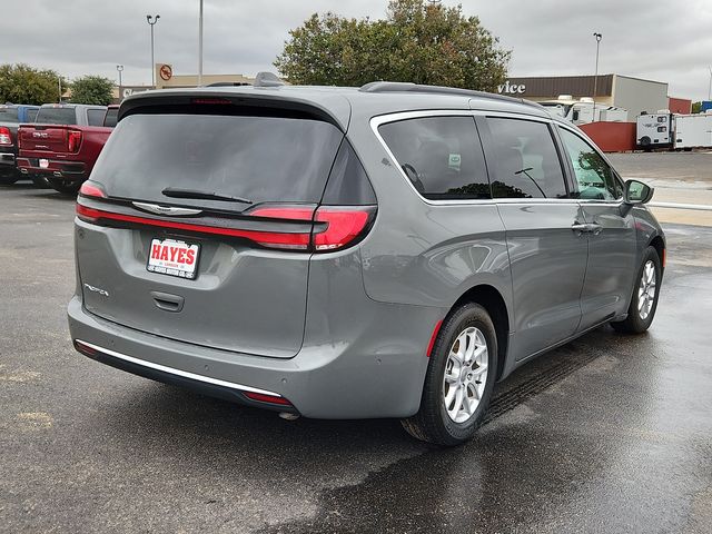 2022 Chrysler Pacifica Touring-L