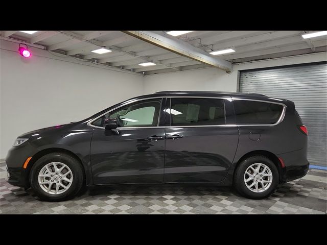 2022 Chrysler Pacifica Touring-L