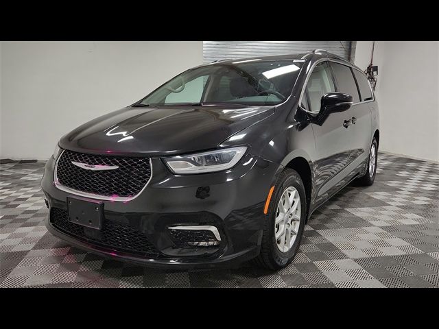 2022 Chrysler Pacifica Touring-L