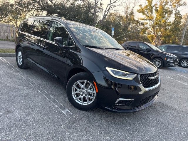 2022 Chrysler Pacifica Touring-L