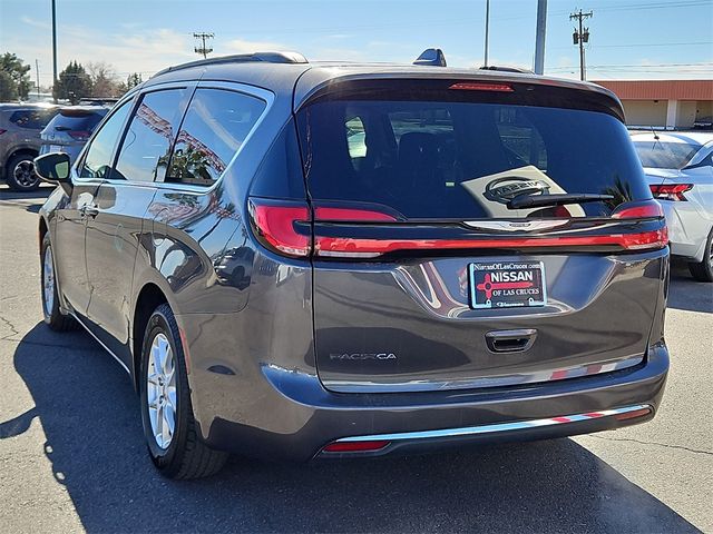 2022 Chrysler Pacifica Touring-L