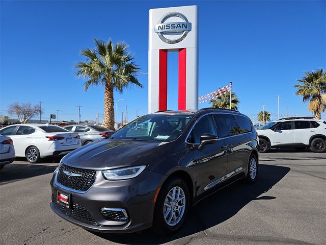 2022 Chrysler Pacifica Touring-L