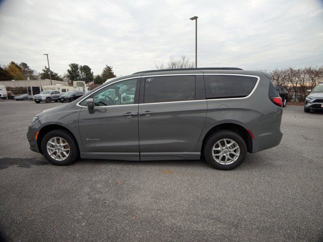 2022 Chrysler Pacifica Touring-L