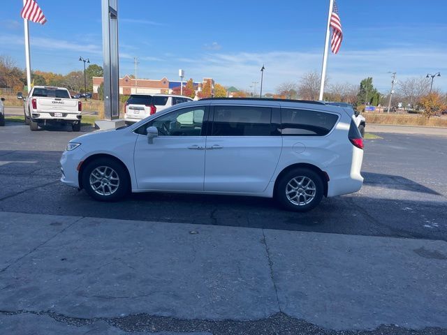 2022 Chrysler Pacifica Touring-L