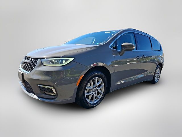 2022 Chrysler Pacifica Touring-L