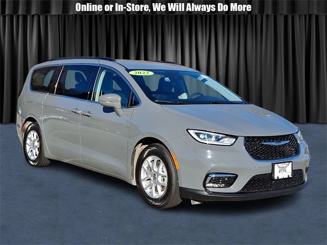 2022 Chrysler Pacifica Touring-L