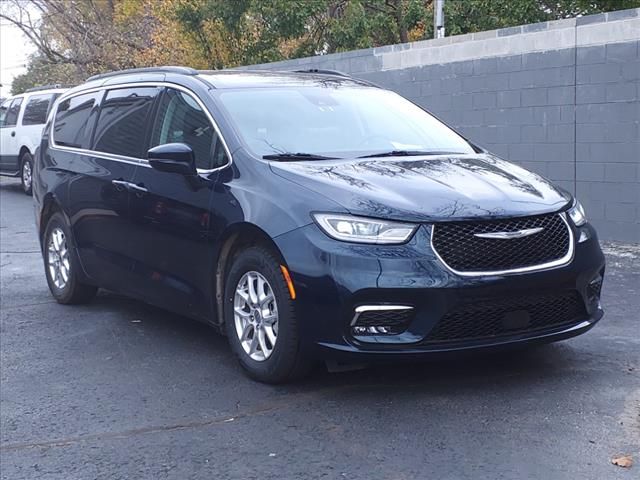 2022 Chrysler Pacifica Touring-L