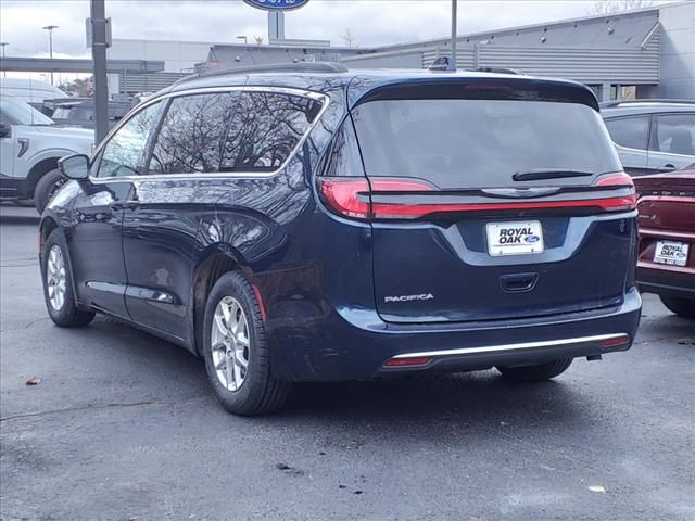 2022 Chrysler Pacifica Touring-L