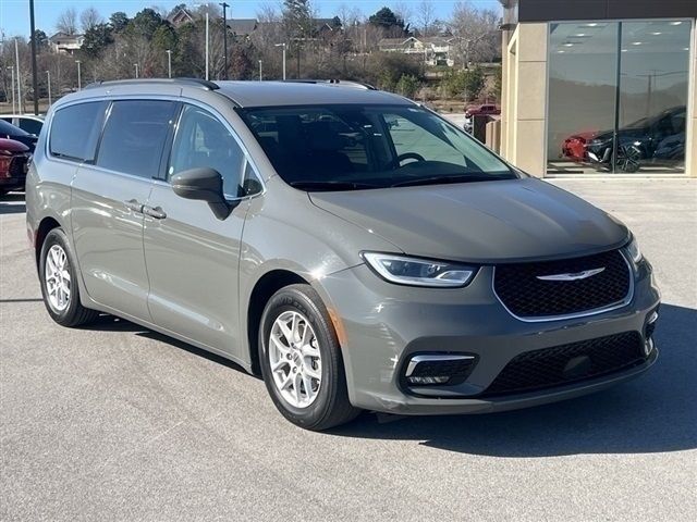 2022 Chrysler Pacifica Touring-L