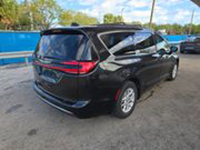 2022 Chrysler Pacifica Touring-L