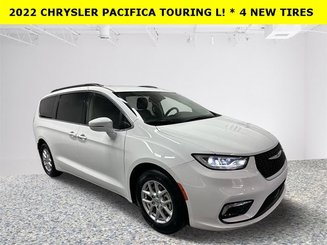 2022 Chrysler Pacifica Touring-L