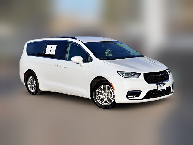 2022 Chrysler Pacifica Touring-L