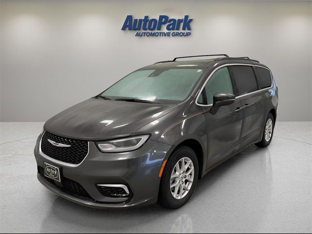 2022 Chrysler Pacifica Touring-L