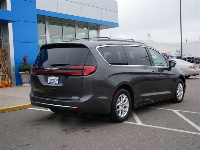 2022 Chrysler Pacifica Touring-L