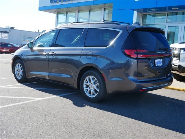 2022 Chrysler Pacifica Touring-L