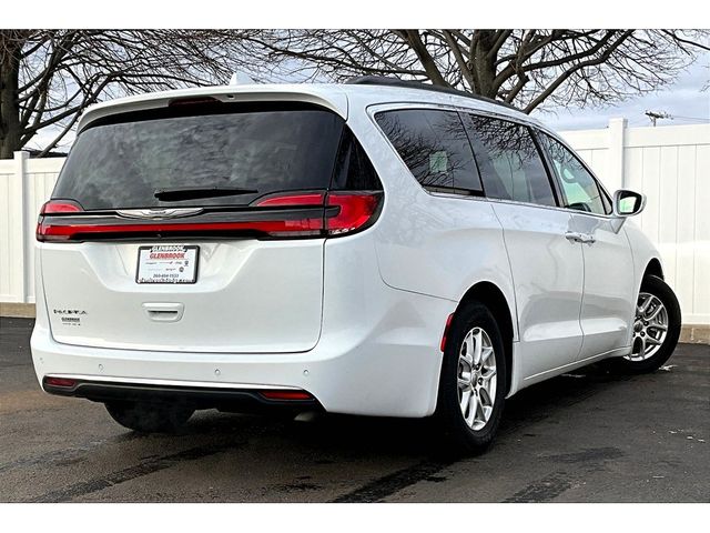 2022 Chrysler Pacifica Touring-L