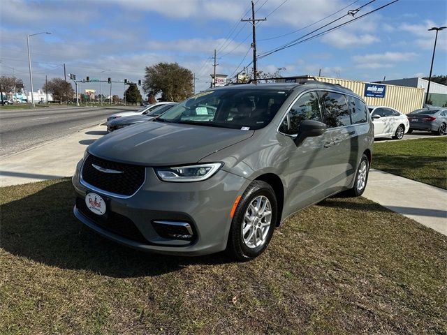 2022 Chrysler Pacifica Touring-L