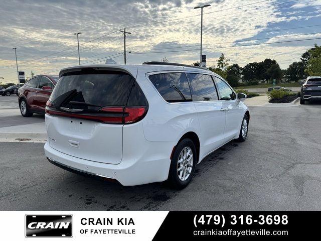 2022 Chrysler Pacifica Touring-L