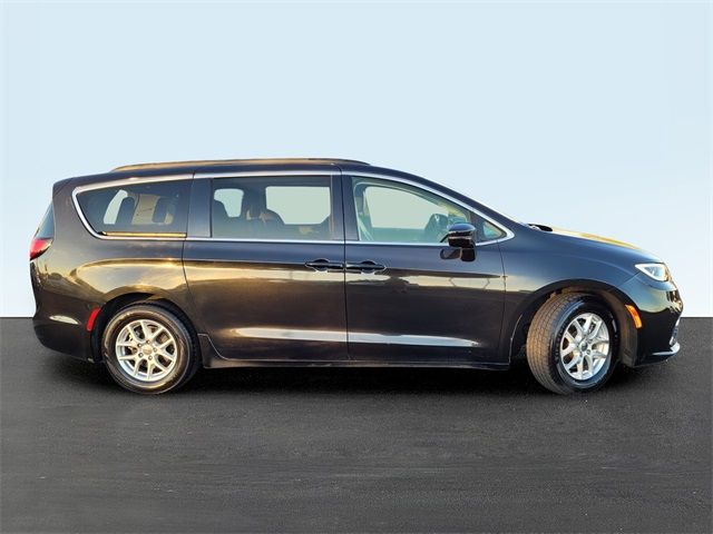 2022 Chrysler Pacifica Touring-L