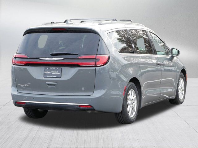 2022 Chrysler Pacifica Touring-L