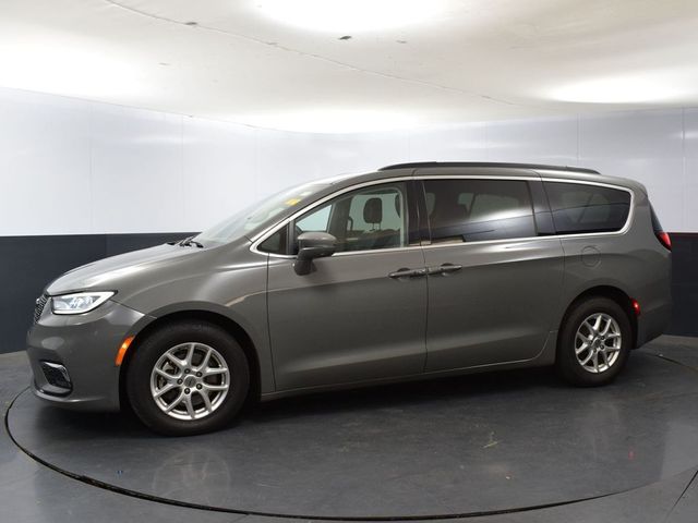 2022 Chrysler Pacifica Touring-L