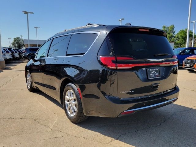 2022 Chrysler Pacifica Touring-L