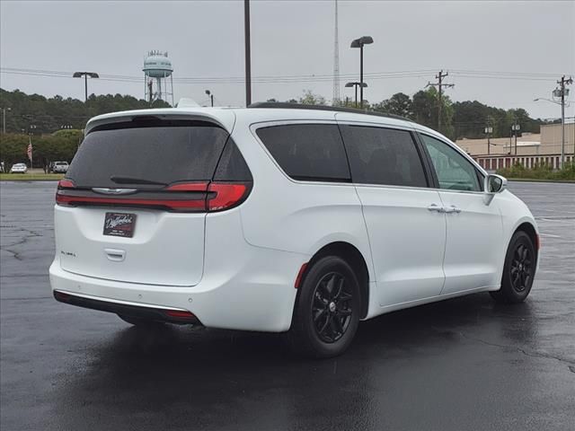 2022 Chrysler Pacifica Touring-L