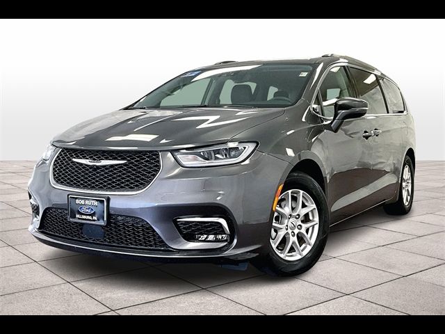 2022 Chrysler Pacifica Touring-L